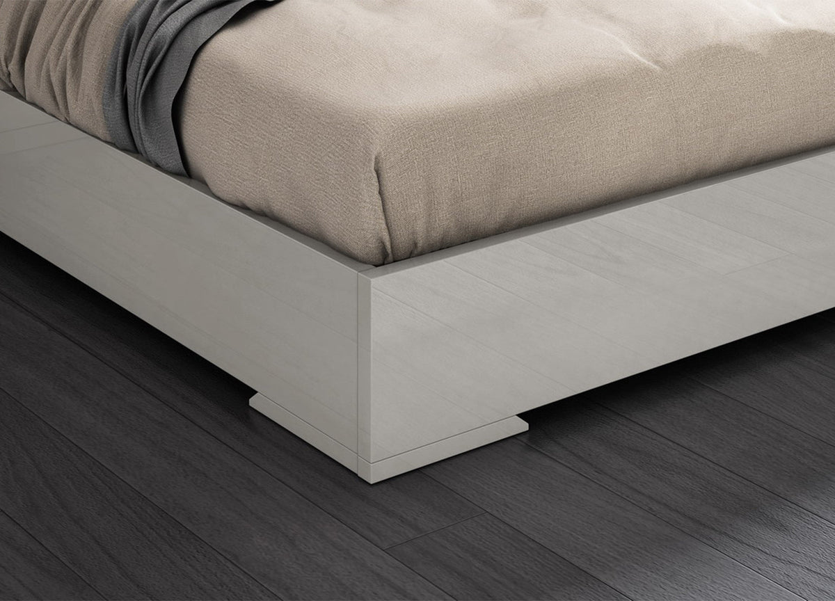 Ambrossi Light Gray Contemporary Beds