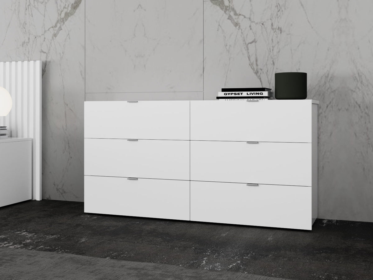 ALEXANDER  | WHITE